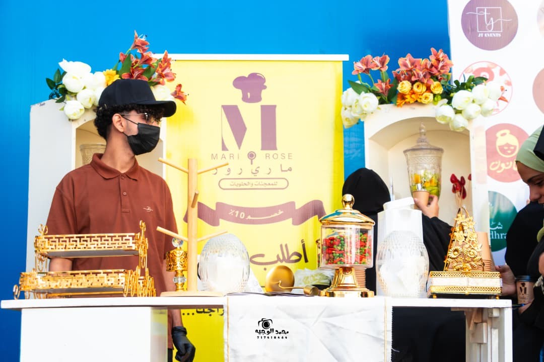 اختتام المعرض الفني بالجامعة.. إبداع طلابي يترجم رؤية ريادة الأعمال في محافظة تعز