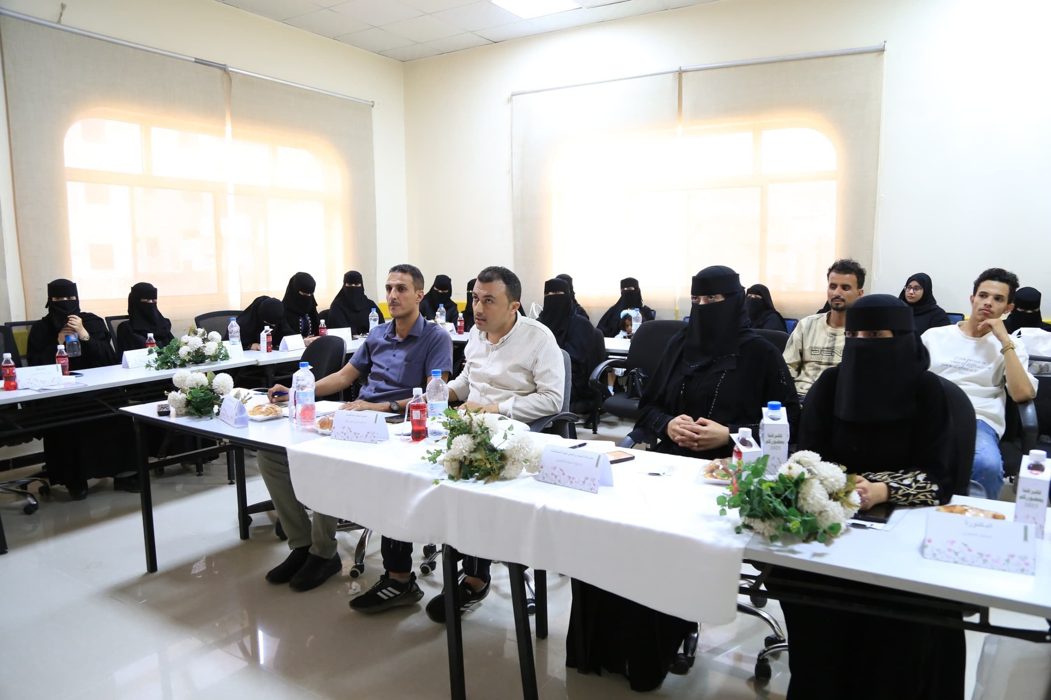 قسم الصيدلة ينظم المناقشات العلنية لأبحاث تخرج الدفعة الثالثة في القسم