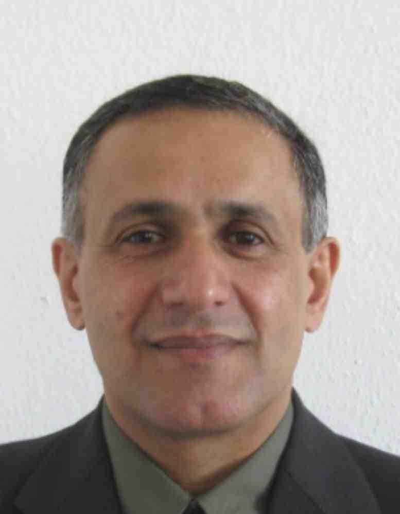  Dr.  Abdul Karim Qasim Al-Qadri