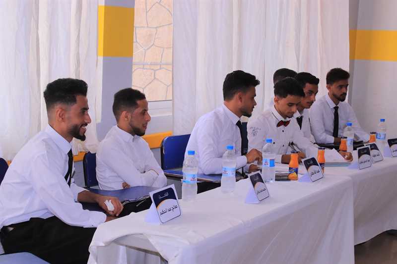 مناقشات علنية لبحوث تخرج طلاب قسم الاتصال التسويقي بالجامعة  للعام 2024-2025